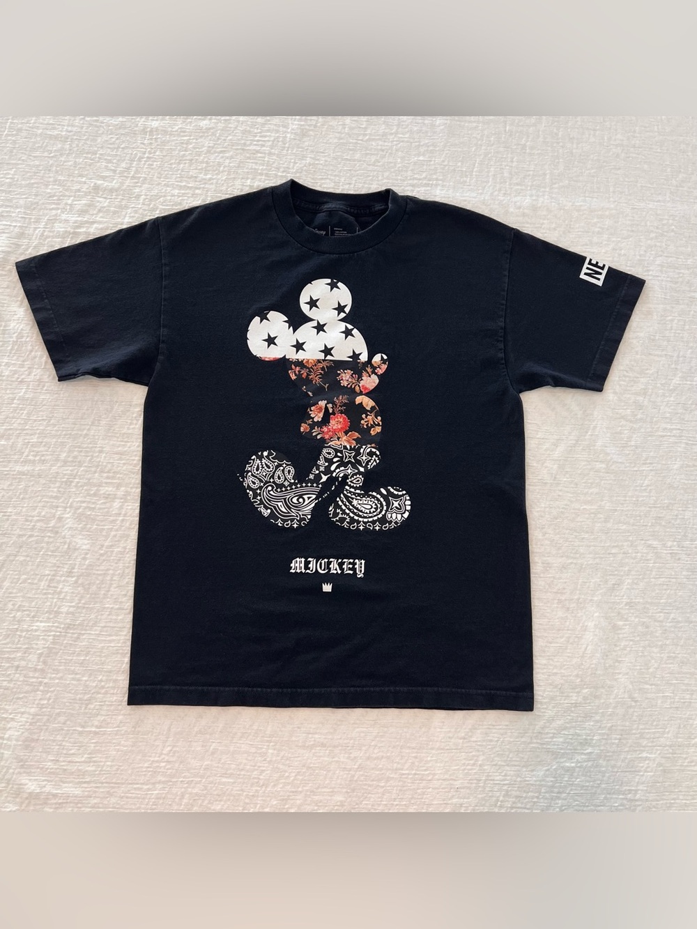 Disney NEFF Mickey Mouse Americana Graphic Short Sleeve Black Tee Adult Unisex M